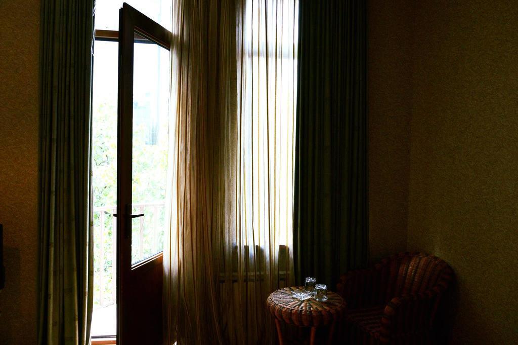 Argo Palace Tbilisi Rum bild